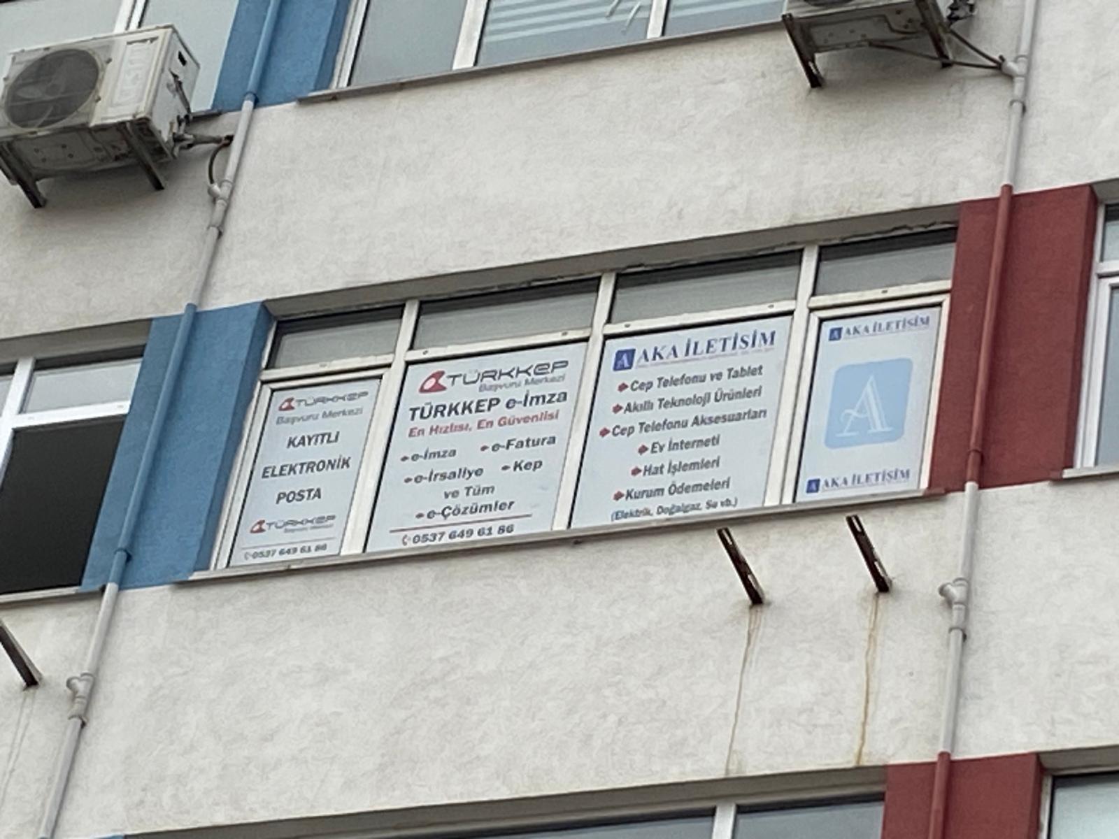 CAM DELİKLİ FOLYO 